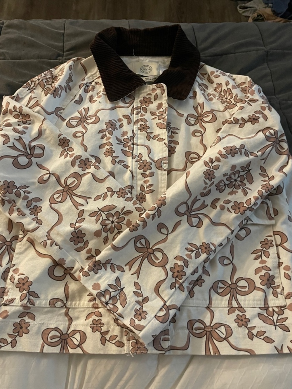 Cream Floral Bow Print Jacket with Dark Brown Corduroy Collar